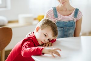 تربیت فرزندی که مشکل پرتحرکی-کم توجهی دارد